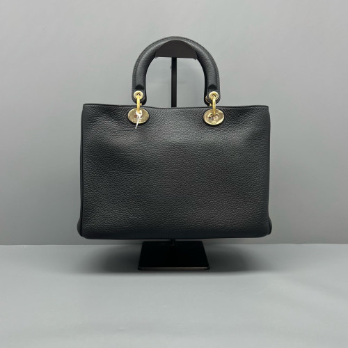 Dior Medium Diorissimo Tote Grained Calfskin Black Magenta