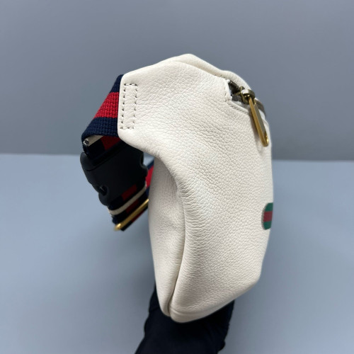 Gucci Waist Belt Bag Leather White Gucci Waist Belt Bag Leather White