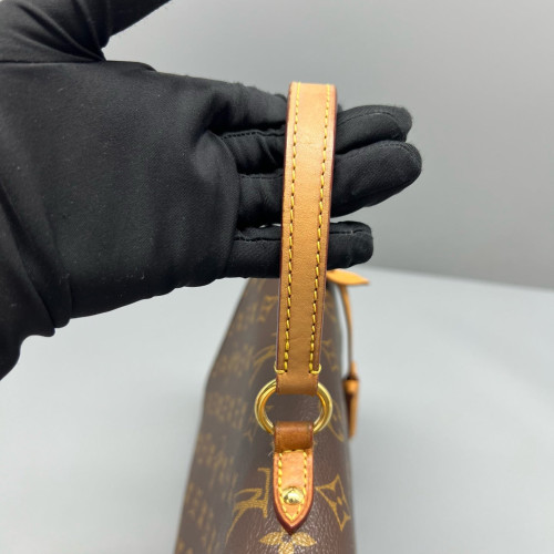 Louis Vuitton Cluny Bb Monogram Brown