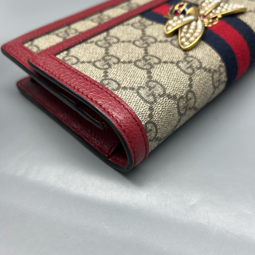 Gucci Queen Margaret Chain Wallet GG Supreme Monogram Beige Red Blue