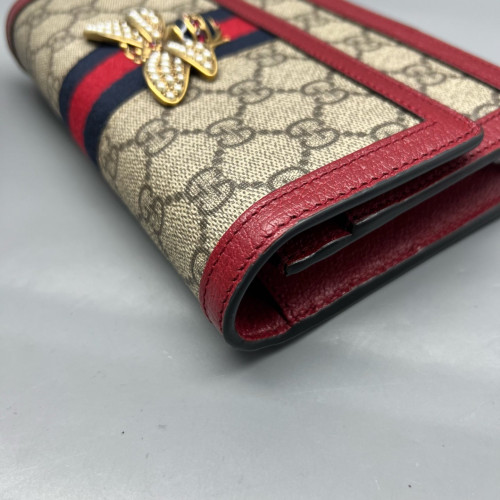 Gucci Queen Margaret Chain Wallet GG Supreme Monogram Beige Red Blue