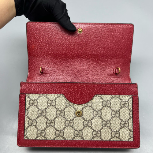 Gucci Queen Margaret Chain Wallet GG Supreme Monogram Beige Red Blue