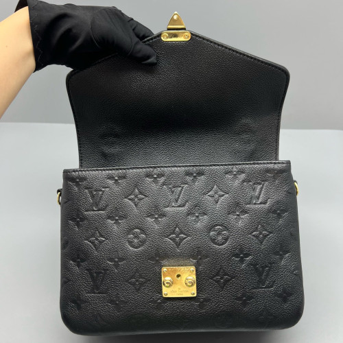 Louis Vuitton Pochette Metis Monogram Empreinte Black