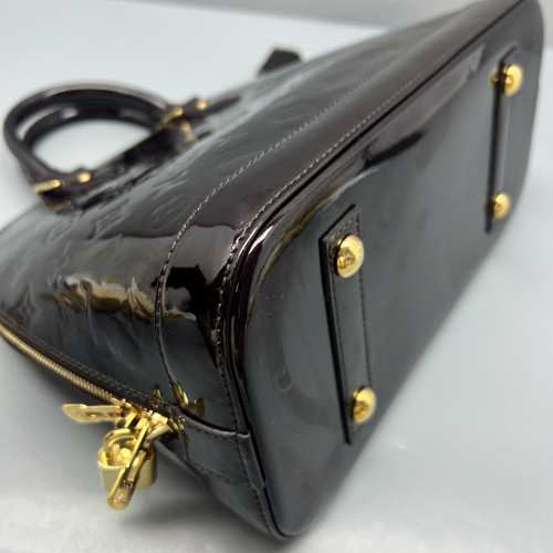 Louis Vuitton Alma PM Vernis Amarante