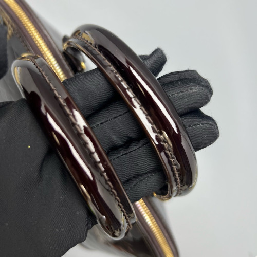 Louis Vuitton Alma PM Vernis Amarante