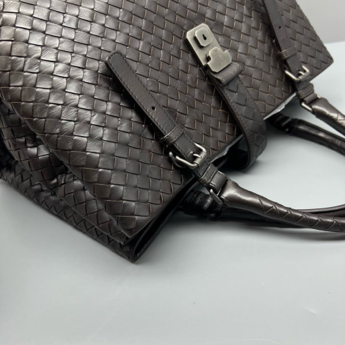 Bottega Veneta Large Roma Tote Bag Lambskin Intrecciato Nappa Dark Brown