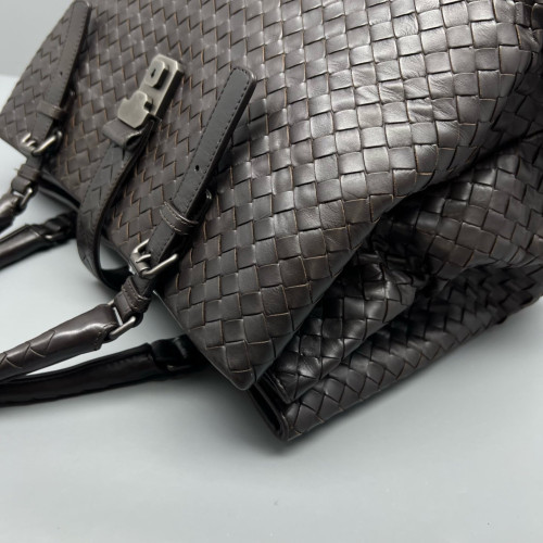 Bottega Veneta Large Roma Tote Bag Lambskin Intrecciato Nappa Dark Brown