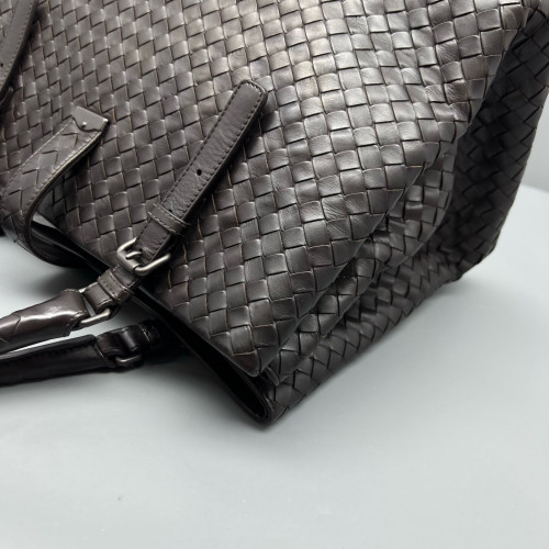 Bottega Veneta Large Roma Tote Bag Lambskin Intrecciato Nappa Dark Brown