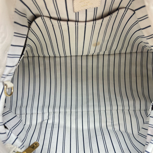 Louis Vuitton Artsy MM Monogram Empreinte White