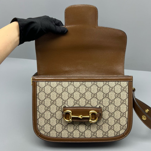 Gucci Medium Horsebit 1955 GG Supreme Monogram Tan