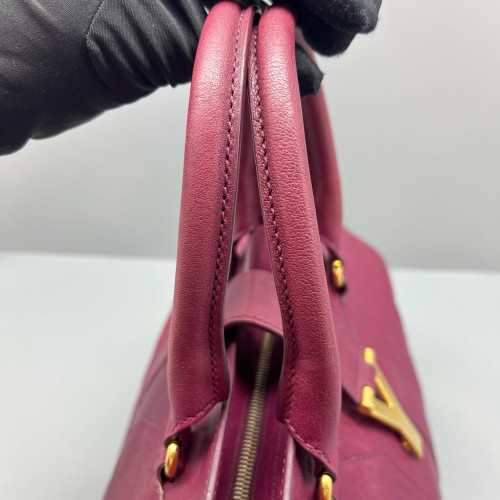 Yves Saint Laurent Medium Cabas Chyc Calfskin Azalea