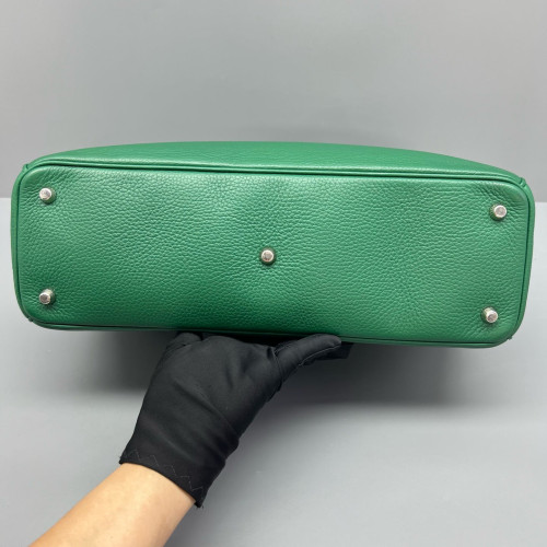 Dior Large Diorissimo Tote Grained Calfskin Green