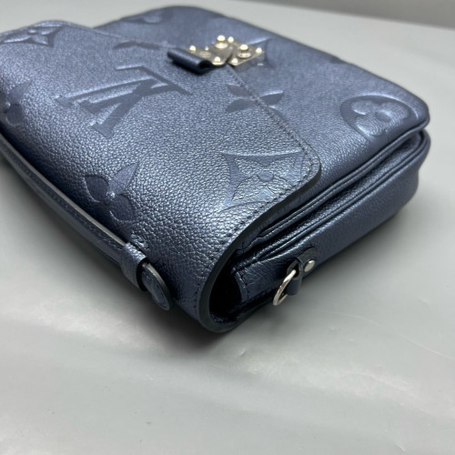 Louis Vuitton Pochette Metis Monogram Empreinte Giant Blue