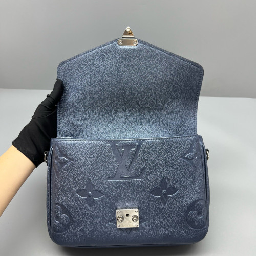 Louis Vuitton Pochette Metis Monogram Empreinte Giant Blue