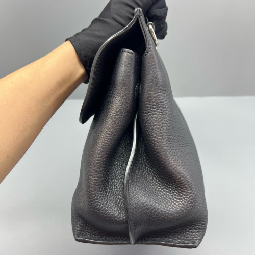 Gucci Medium Bamboo Daily Top Handle Bag Calfskin Black