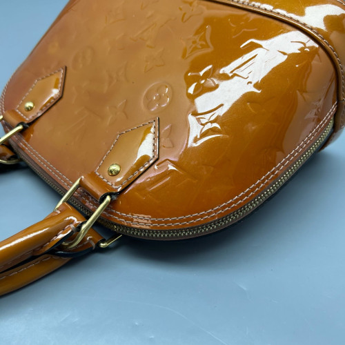 Louis Vuitton Alma BB Vernis Tan