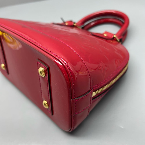 Louis Vuitton Alma BB Vernis Red