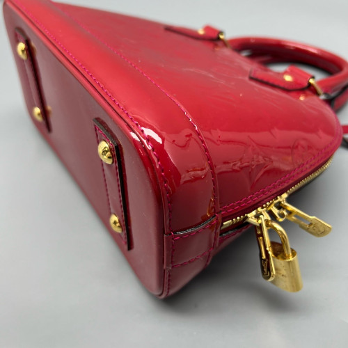Louis Vuitton Alma BB Vernis Red
