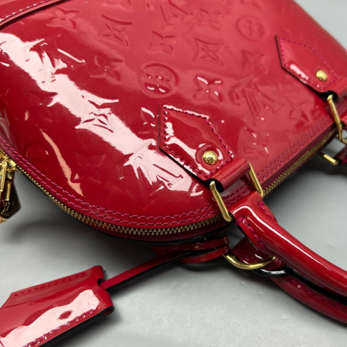 Louis Vuitton Alma BB Vernis Red