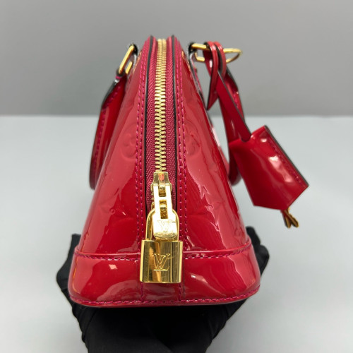 Louis Vuitton Alma BB Vernis Red