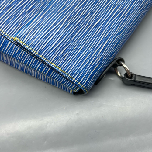 Louis Vuitton Cluny Bb Epi Blue