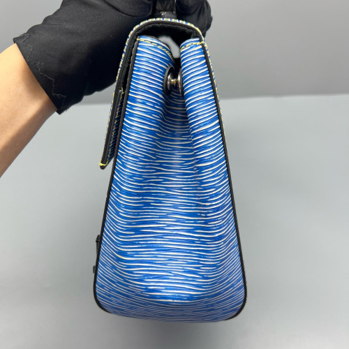 Louis Vuitton Cluny Bb Epi Blue
