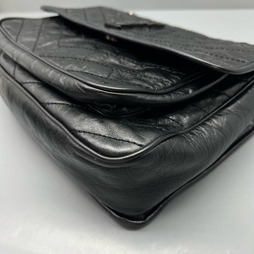 Yves Saint Laurent Large Niki Chain Pull Up Leather Black