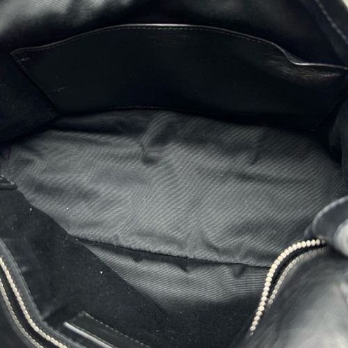 Yves Saint Laurent Large Niki Chain Pull Up Leather Black