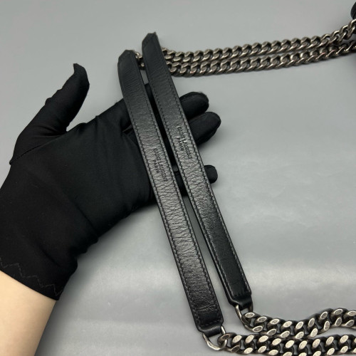 Yves Saint Laurent Large Niki Chain Pull Up Leather Black