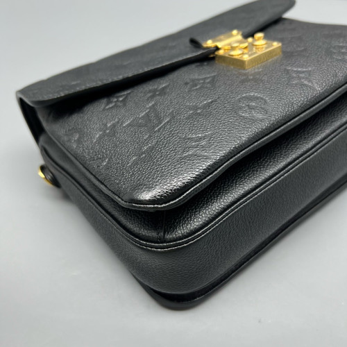 Louis Vuitton Pochette Metis Monogram Empreinte Black Louis Vuitton Pochette Metis Monogram Empreinte Black