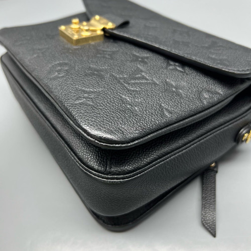Louis Vuitton Pochette Metis Monogram Empreinte Black Louis Vuitton Pochette Metis Monogram Empreinte Black