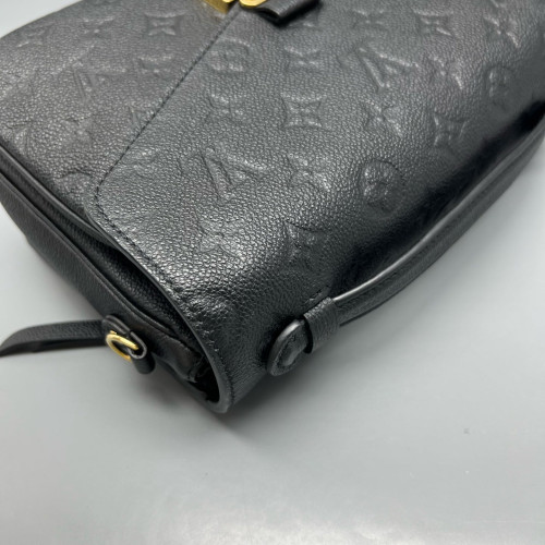 Louis Vuitton Pochette Metis Monogram Empreinte Black Louis Vuitton Pochette Metis Monogram Empreinte Black