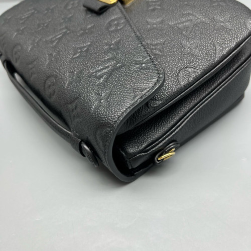 Louis Vuitton Pochette Metis Monogram Empreinte Black Louis Vuitton Pochette Metis Monogram Empreinte Black