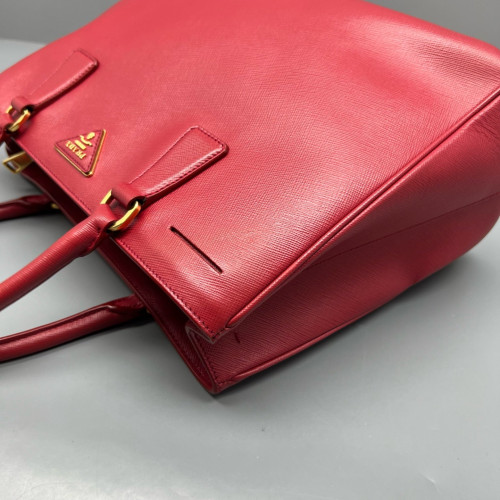 Prada Medium Galleria Double Zip Tote Saffiano Calfskin Red Prada Medium Galleria Double Zip Tote Saffiano Calfskin Red