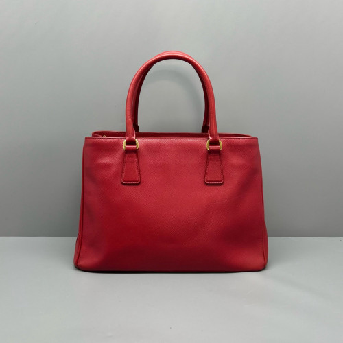 Prada Medium Galleria Double Zip Tote Saffiano Calfskin Red Prada Medium Galleria Double Zip Tote Saffiano Calfskin Red