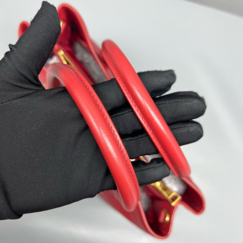Prada Medium Galleria Double Zip Tote Saffiano Calfskin Red Prada Medium Galleria Double Zip Tote Saffiano Calfskin Red
