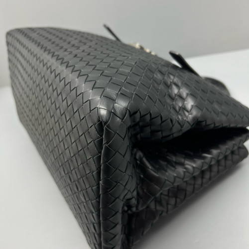 Bottega Veneta Large Roma Tote Bag Calfskin Intrecciato Black