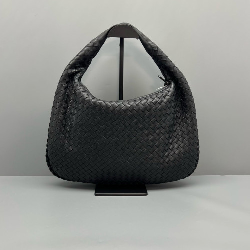 Bottega Veneta Large Veneta Hobo Calfskin Intrecciato Black