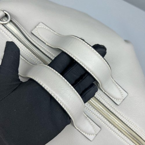 Loewe Elephant Shoulder Bag Calfskin Light Grey