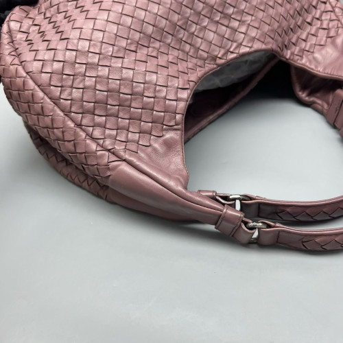 Bottega Veneta Medium Campana Hobo Calfskin Intrecciato Wisteria
