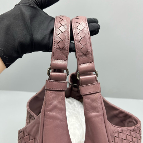 Bottega Veneta Medium Campana Hobo Calfskin Intrecciato Wisteria