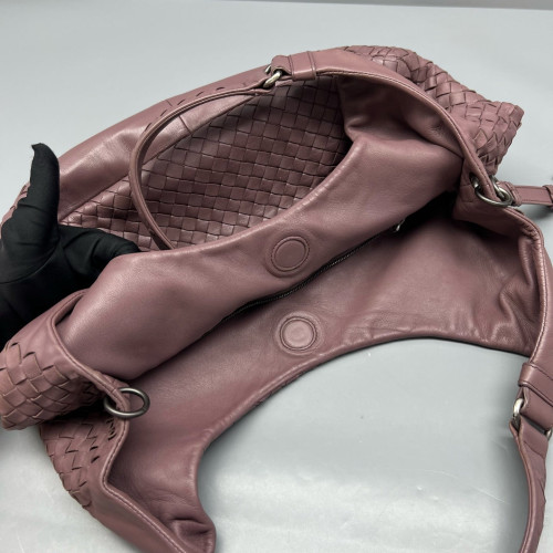 Bottega Veneta Medium Campana Hobo Calfskin Intrecciato Wisteria