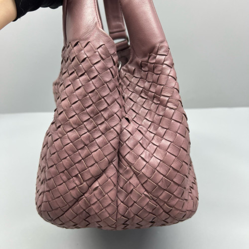 Bottega Veneta Medium Campana Hobo Calfskin Intrecciato Wisteria