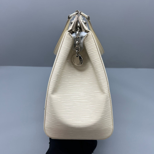 Louis Vuitton Brea MM Epi White