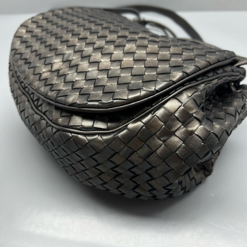 Bottega Veneta Flap Bag Calfskin Intrecciato Black