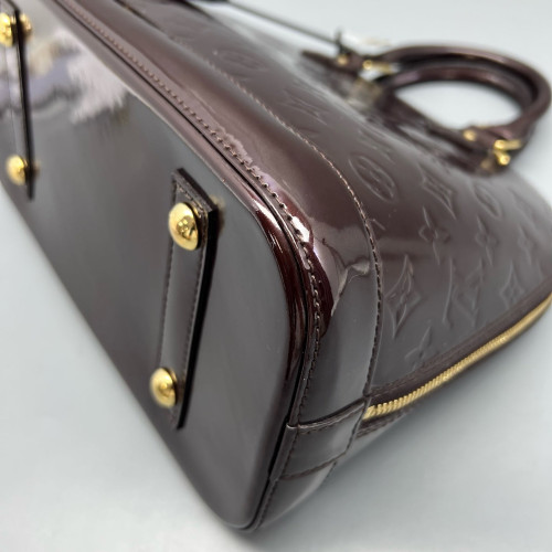 Louis Vuitton Alma PM Vernis Amarante