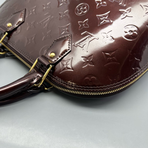 Louis Vuitton Alma PM Vernis Amarante