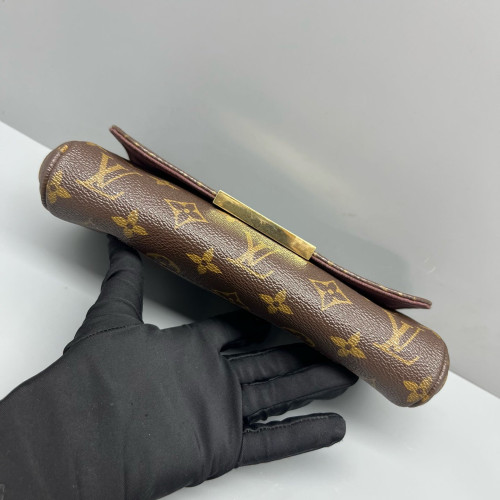 Louis Vuitton Favorite PM Monogram Brown