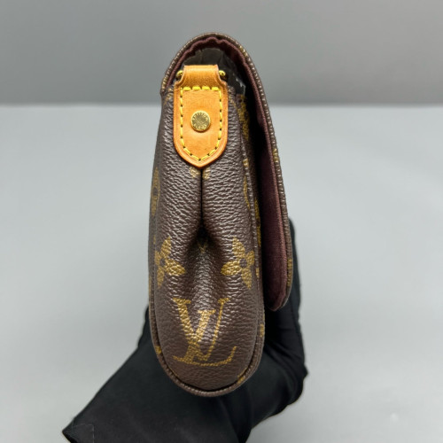 Louis Vuitton Favorite PM Monogram Brown