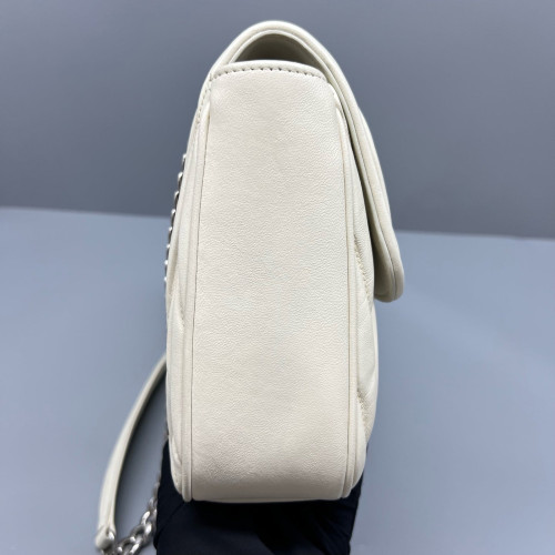 Miu Miu Matelasse Shoulder Bag Calfskin White